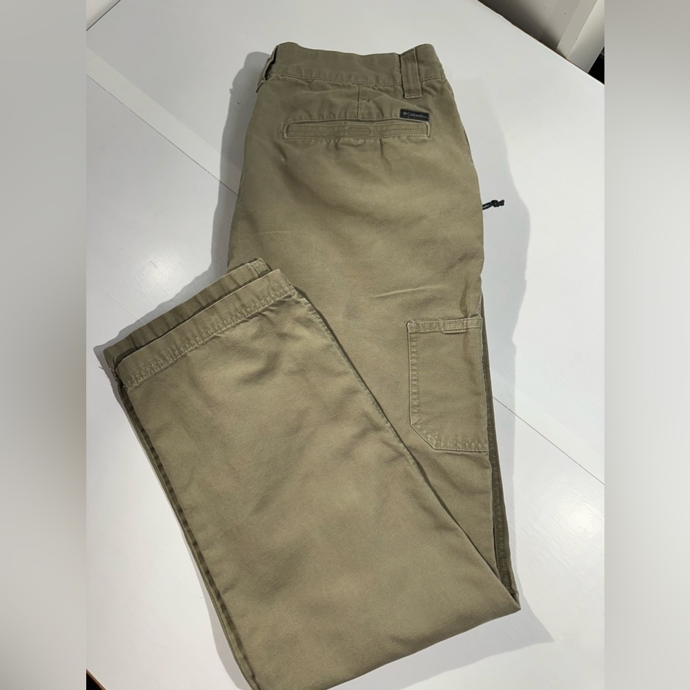 Columbia men’s size‎ 38/34 canvas work pants with lots of pockets